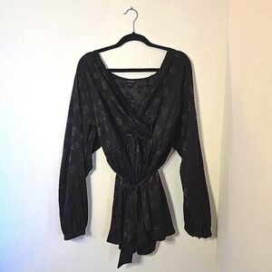 Torrid Shimmering Skull top